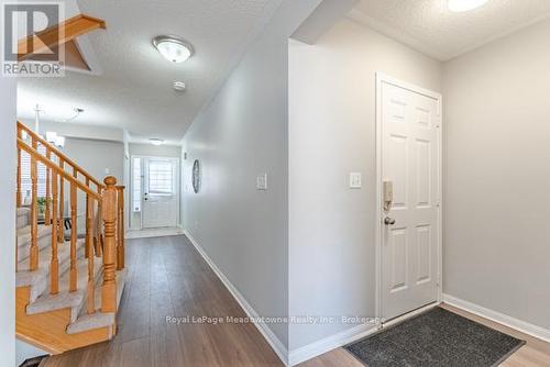 1637 Stover Crescent, Milton (Cl Clarke), ON - Indoor Photo Showing Other Room