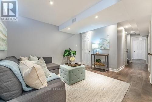 1637 Stover Crescent, Milton (Cl Clarke), ON - Indoor