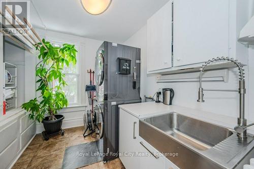 2nd floor Laundry (1 of 3) - 80 London Road W, Guelph (Exhibition Park), ON - Indoor