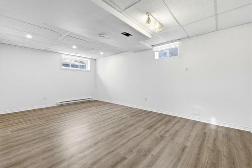 Chambre à coucher - 9 Rue Monette, Gatineau (Gatineau), QC - Indoor Photo Showing Other Room