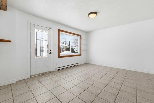 Salon - 9 Rue Monette, Gatineau (Gatineau), QC - Indoor Photo Showing Other Room