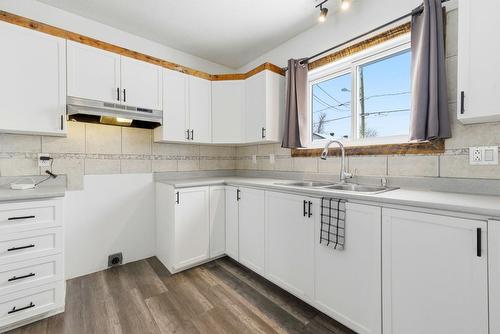 Cuisine - 9 Rue Monette, Gatineau (Gatineau), QC - Indoor Photo Showing Kitchen With Double Sink