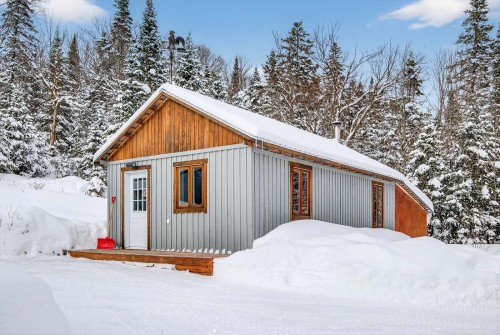 Atelier - 221 Ch. Després, La Minerve, QC - Outdoor