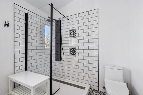 Salle de bains - 705 Rue Fleury, Laval (Fabreville), QC - Indoor Photo Showing Bathroom