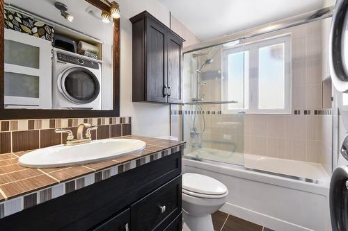 Salle de bains - 705 Rue Fleury, Laval (Fabreville), QC - Indoor Photo Showing Bathroom