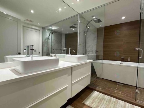 Bathroom - 1370 Rue Logan, Montréal (Ville-Marie), QC - Indoor Photo Showing Bathroom