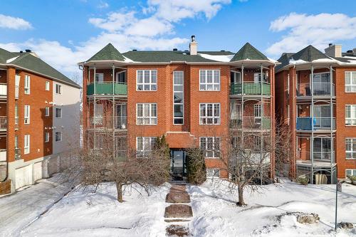 301-190 Rue Parent  Longueuil (Greenfield Park), QC J4V 3L2