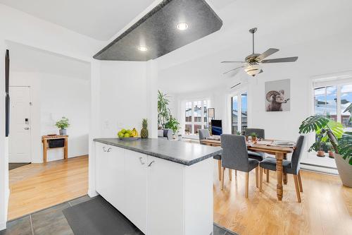 Cuisine - 301-190 Rue Parent, Longueuil (Greenfield Park), QC - Indoor Photo Showing Dining Room