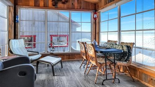 Solarium/Verrière - 221 Ch. Du Roi, Saint-Antoine-De-L'Isle-Aux-Grues, QC - Indoor Photo Showing Dining Room