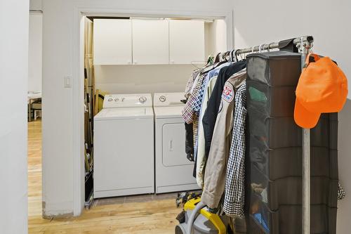 Salle de lavage - 2457  - 2459 Rue Monsabré, Montréal (Mercier/Hochelaga-Maisonneuve), QC - Indoor Photo Showing Laundry Room