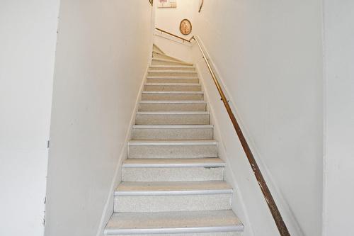 Escalier - 2457  - 2459 Rue Monsabré, Montréal (Mercier/Hochelaga-Maisonneuve), QC - Indoor Photo Showing Other Room