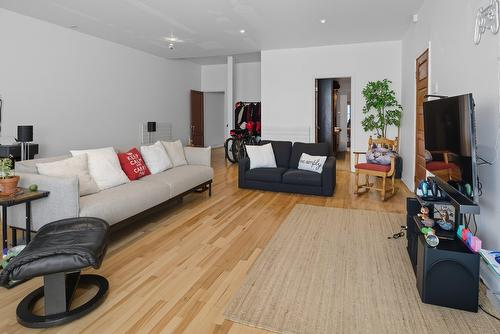 Salon - 2457  - 2459 Rue Monsabré, Montréal (Mercier/Hochelaga-Maisonneuve), QC - Indoor Photo Showing Living Room