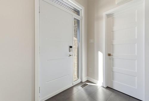 Hall d'entrée/Vestibule - 312 Ch. Jean-Paul-Lemieux, Chelsea, QC - Indoor Photo Showing Other Room