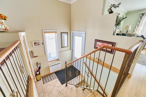 Hall d'entrée/Vestibule - 658 Rue Rabelais, Saguenay (Chicoutimi), QC - Indoor Photo Showing Other Room