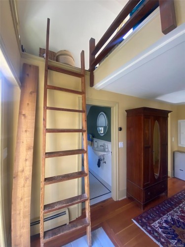 903 Humboldt St, Victoria, BC - Indoor Photo Showing Other Room