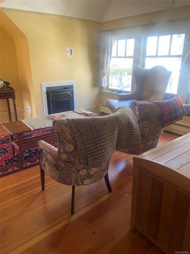 903 Humboldt St, Victoria, BC - Indoor Photo Showing Other Room With Fireplace