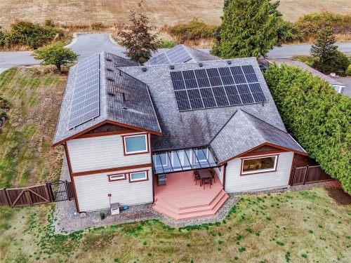 9173 Basswood Rd, North Saanich, BC 