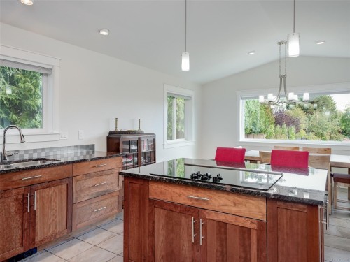 9173 Basswood Rd, North Saanich, BC 