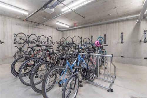 506-815 Orono Ave, Langford, BC - Indoor Photo Showing Other Room