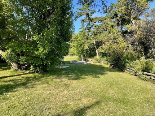 359-2930 Washington Ave, Victoria, BC - Outdoor