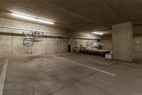 109-797 Tyee Rd, Victoria, BC - Indoor Photo Showing Garage