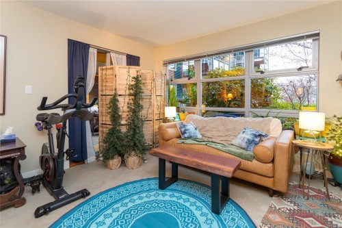 109-797 Tyee Rd, Victoria, BC - Indoor