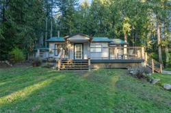 170 Thomas Rd  Salt Spring, BC V8K 1R2