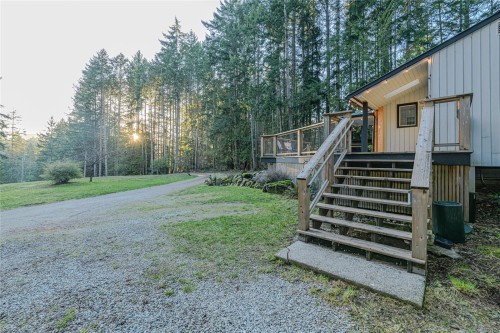 170 Thomas Rd, Salt Spring, BC 