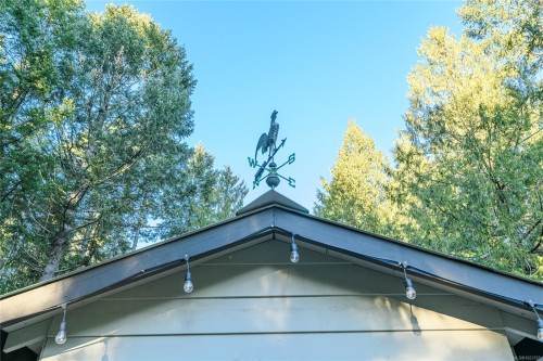 170 Thomas Rd, Salt Spring, BC 