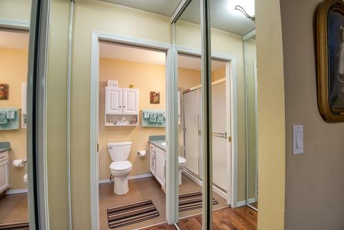 140 Heron Drive, Penticton, BC - Indoor Photo Showing Bathroom