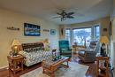140 Heron Drive, Penticton, BC  - Indoor Photo Showing Living Room 