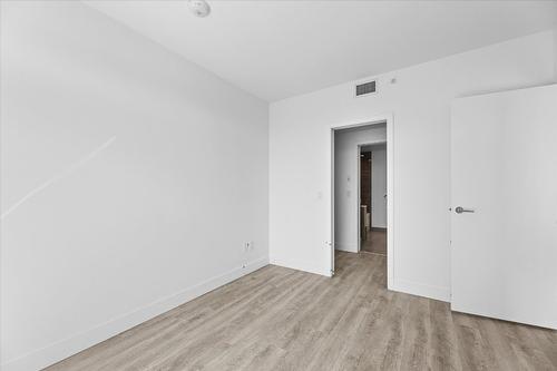 3307-1626 Water Street, Kelowna, BC - Indoor Photo Showing Other Room