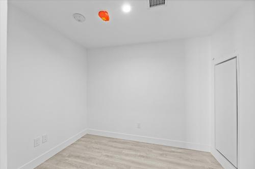 3307-1626 Water Street, Kelowna, BC - Indoor Photo Showing Other Room