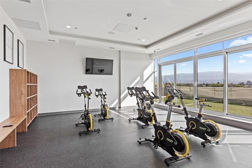 3307-1626 Water Street, Kelowna, BC - Indoor Photo Showing Gym Room