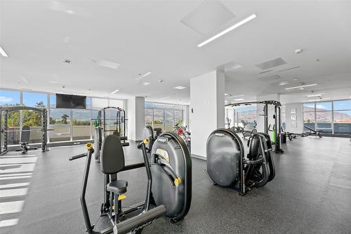 3307-1626 Water Street, Kelowna, BC - Indoor Photo Showing Gym Room