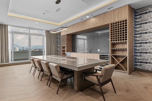 3307-1626 Water Street, Kelowna, BC - Indoor Photo Showing Dining Room