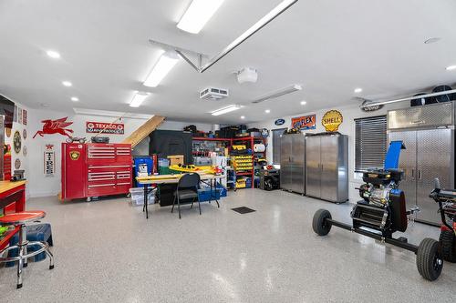 Garage - 22 Rue Des Gemmes, Sainte-Marguerite-Du-Lac-Masson, QC - Indoor