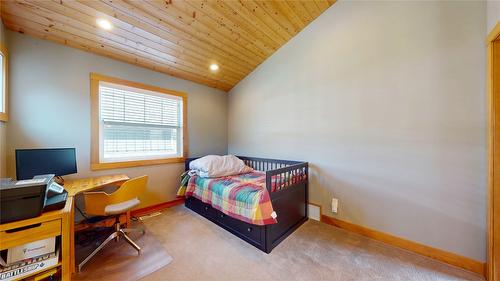 22-6324 Laurier Avenue, Wardner, BC - Indoor Photo Showing Bedroom