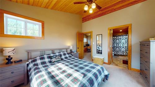22-6324 Laurier Avenue, Wardner, BC - Indoor Photo Showing Bedroom