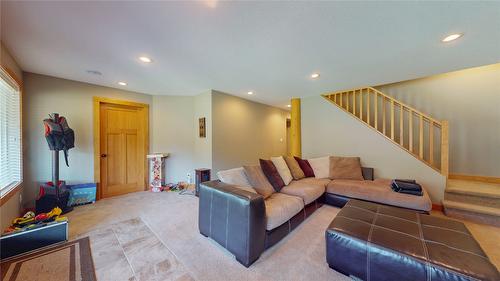 22-6324 Laurier Avenue, Wardner, BC - Indoor