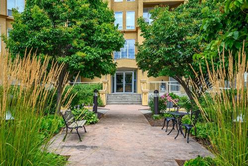 213-3550 Woodsdale Road, Lake Country, BC - Outdoor