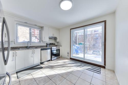 Cuisine - 3246  - 3250 Boul. Notre-Dame, Laval (Chomedey), QC - Indoor Photo Showing Kitchen