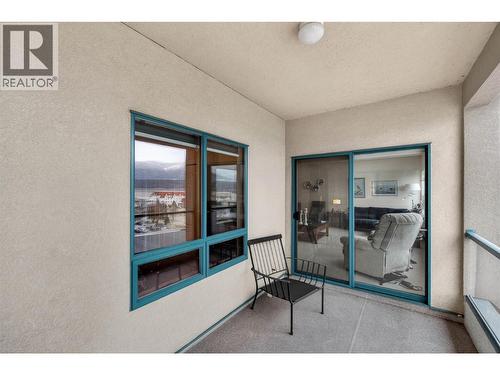 571 6 Street Ne Unit# 302, Salmon Arm, BC -  With Exterior