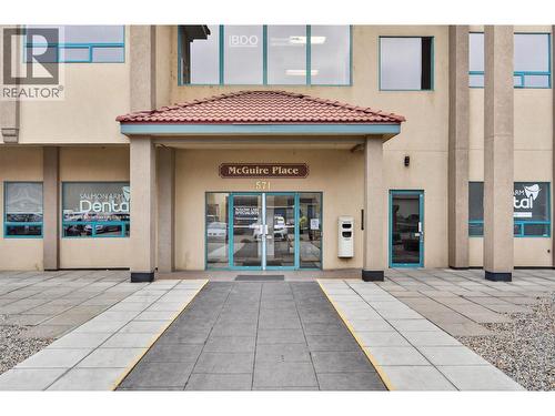 571 6 Street Ne Unit# 302, Salmon Arm, BC - Outdoor