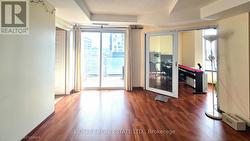 803 - 15 MAPLEWOOD AVENUE  Toronto, ON M6C 4B4