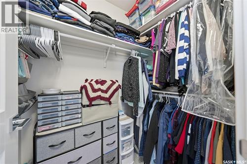 705 Evergreen Boulevard, Saskatoon, SK - Indoor With Storage