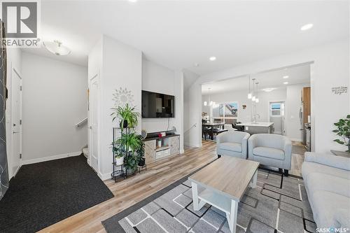 705 Evergreen Boulevard, Saskatoon, SK - Indoor Photo Showing Living Room