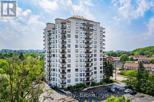 403 - 255 KEATS WAY  Waterloo, ON N2L 6N6