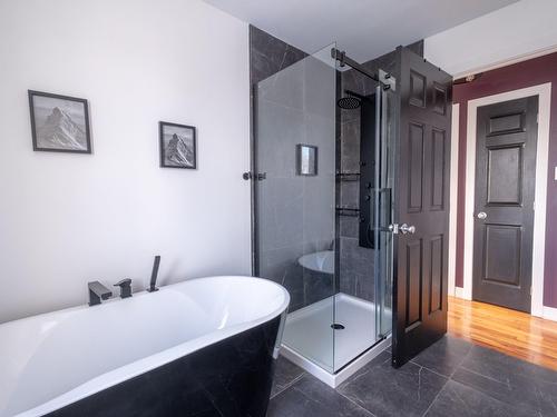 Salle de bains - 108 Rue Joseph-Théberge, Saint-Mathias-Sur-Richelieu, QC - Indoor Photo Showing Bathroom