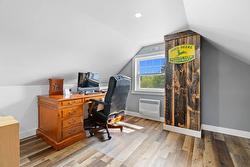 Bureau - 